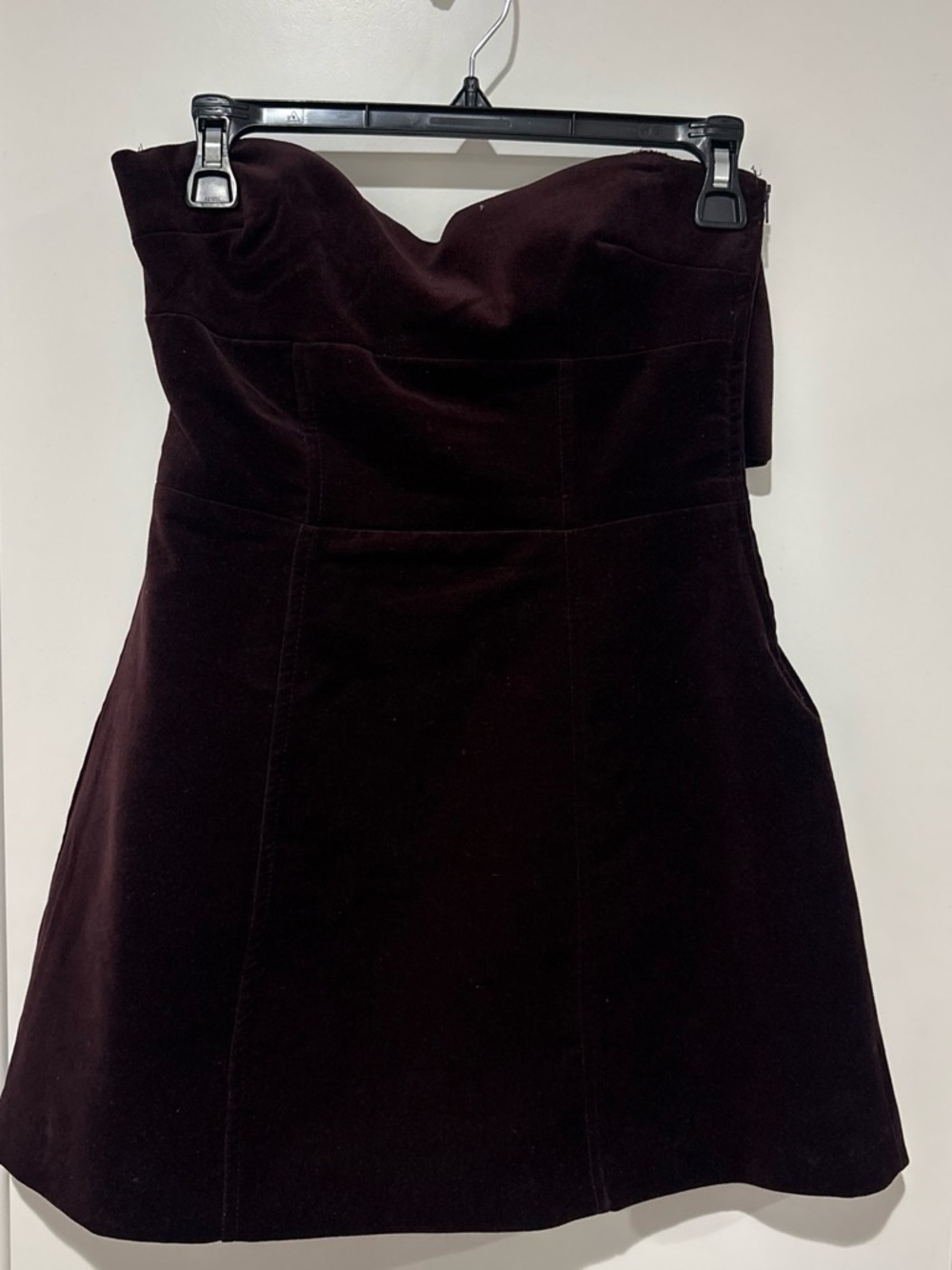Zara Strapless Velvet Mini Dress in Dark Plum